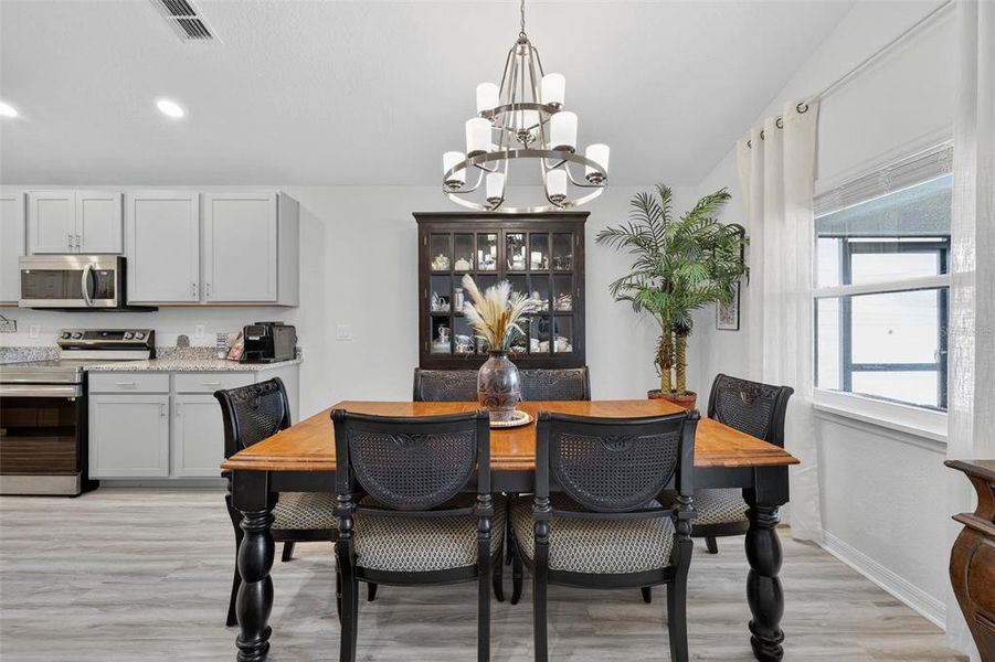 Furnished interior view inside a new home in Ridgewood, Riverview (Image 18).