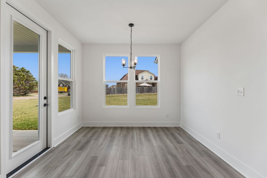 Spacious, unfurnished interior of a new home in Glenview Farms, Murfreesboro (Image 39).
