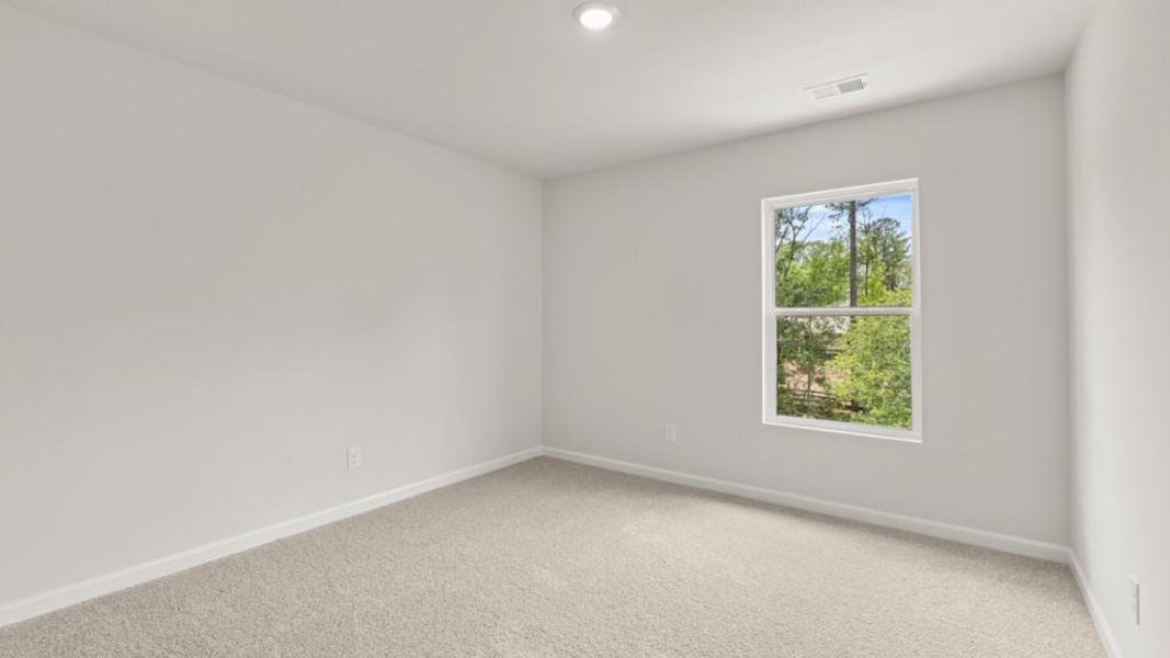 Spacious, unfurnished interior of a new home in Thompson Ridge, Dallas (Image 15). Spacious, unfurnished interior of a new home in Thompson Ridge, Dallas (Image 15).