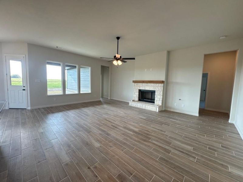 Spacious, unfurnished interior of a new home in Terra Escalante, Blue Ridge (Image 23).