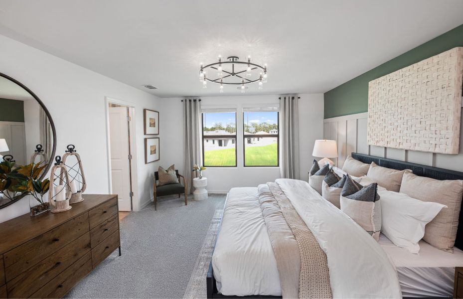 Owner's bedroom located on the 2nd floor pf this 2-story home