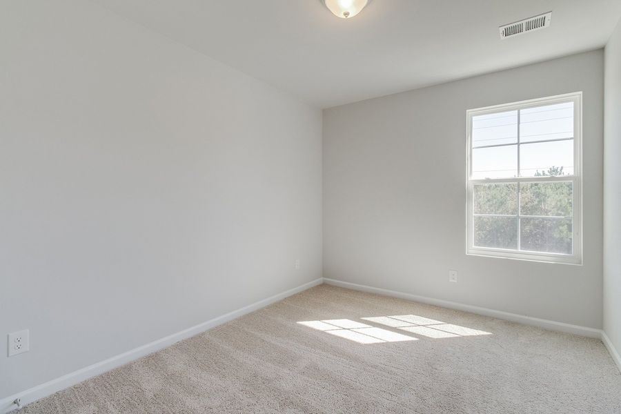 Spacious, unfurnished interior of a new home in Haynes Park, Columbia (Image 27).