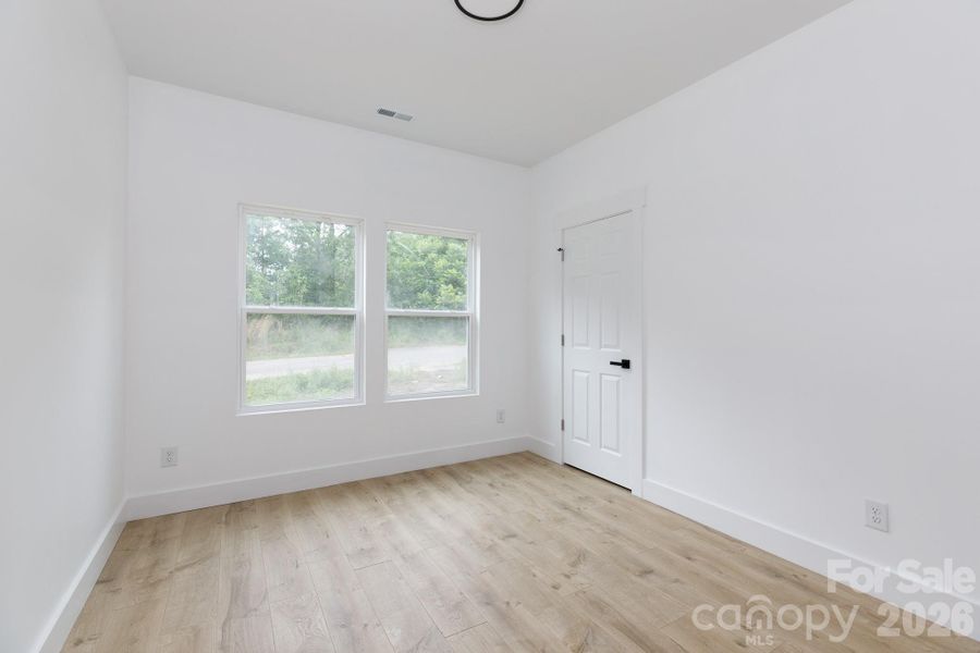 Spacious, unfurnished interior of a new home in , Great Falls (Image 12).