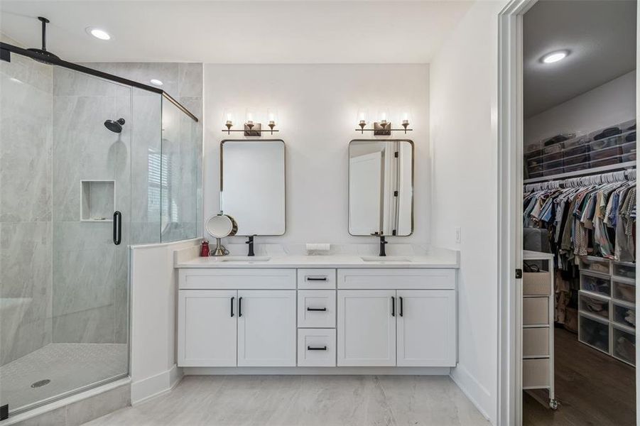 Furnished interior view inside a new home in , Tampa (Image 36).