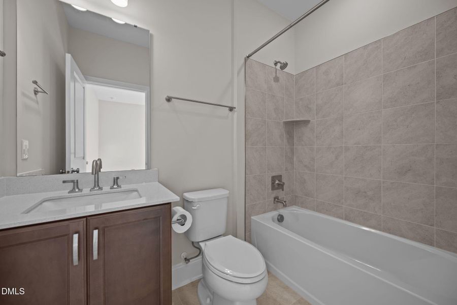 39-web-or-mls-2N6A3011