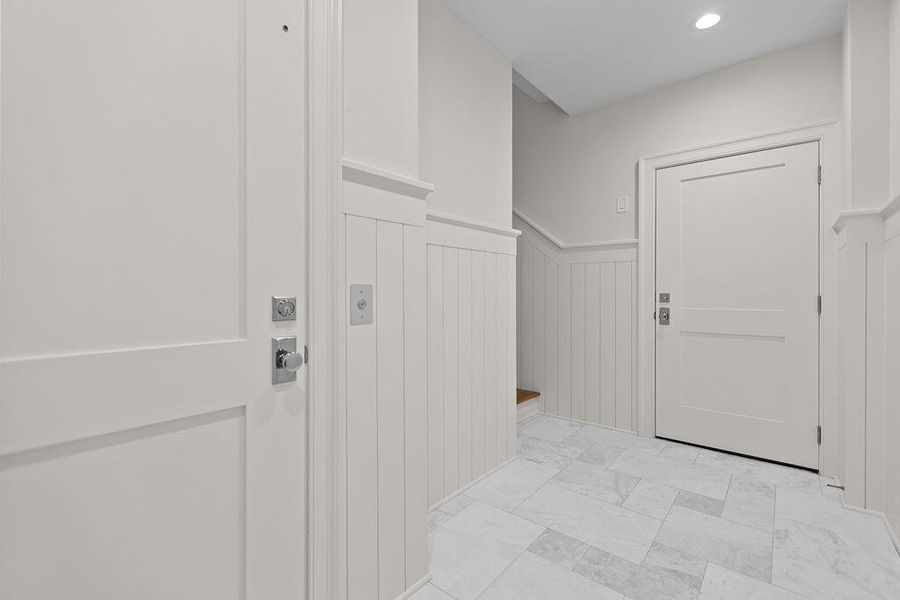 Spacious, unfurnished interior of a new home in , Seabrook Island (Image 38).