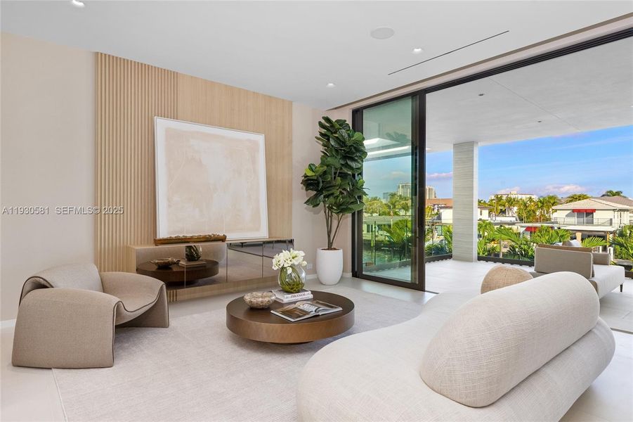 Furnished interior view inside a new home in , Fort Lauderdale (Image 7).