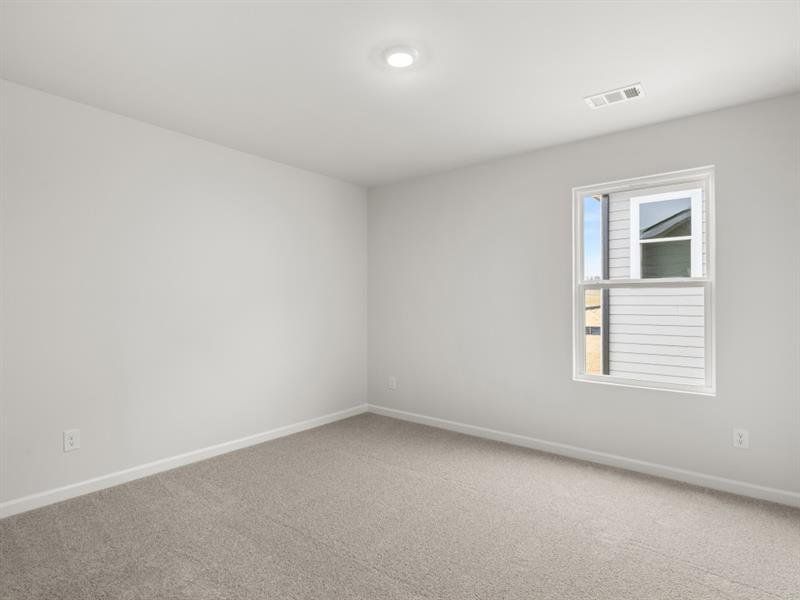 Spacious, unfurnished interior of a new home in Lost Creek, Dallas (Image 37).