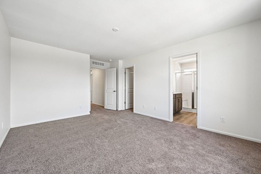 Spacious, unfurnished interior of a new home in Farmlore Villas, Brighton (Image 25).