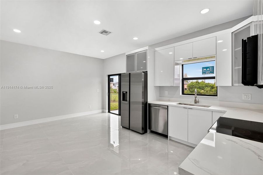 Furnished interior view inside a new home in , Lehigh Acres (Image 16).