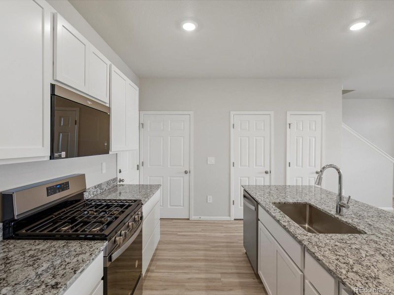 Furnished interior view inside a new home in Horizon Uptown: The Meadow Collection, Aurora (Image 7). Furnished interior view inside a new home in Horizon Uptown: The Meadow Collection, Aurora (Image 7).