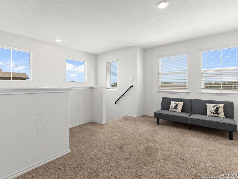 Spacious, unfurnished interior of a new home in Whisper Falls, San Antonio (Image 14).