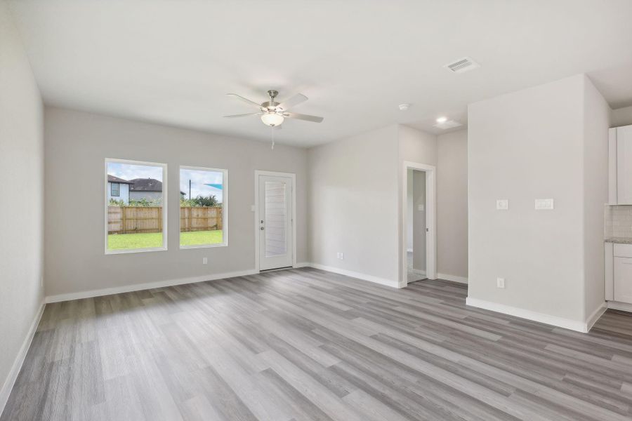 Photo is not of the actual home but is an inspirational photo of builder’s model home and may depict options, furnishings, and/or decorator features that are not included. Photo is not of the actual home but is an inspirational photo of builder’s model home and may depict options, furnishings, and/or decorator features that are not included.