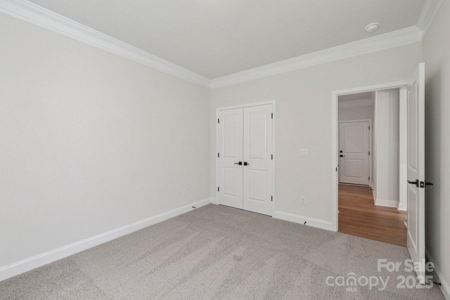 Spacious, unfurnished interior of a new home in Falls Cove, Troutman (Image 25).