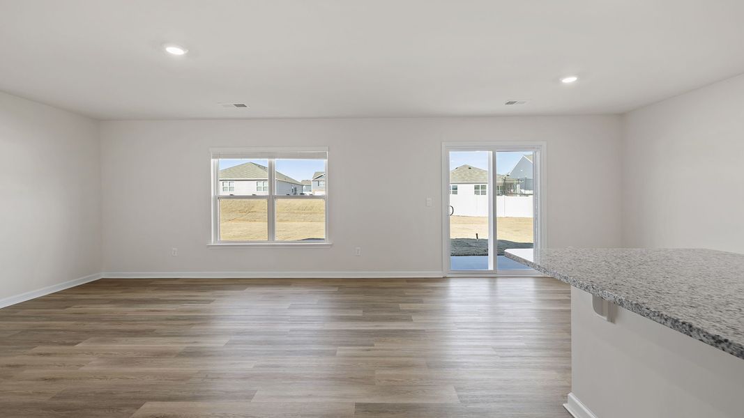Spacious, unfurnished interior of a new home in Bentley Park, Greenwood (Image 20).