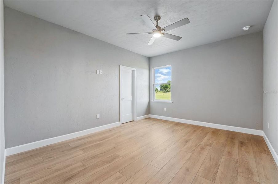 Spacious, unfurnished interior of a new home in , Archer (Image 22).