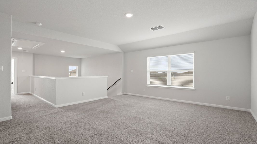 Spacious, unfurnished interior of a new home in Hunters Ranch, San Antonio (Image 18). Spacious, unfurnished interior of a new home in Hunters Ranch, San Antonio (Image 18).