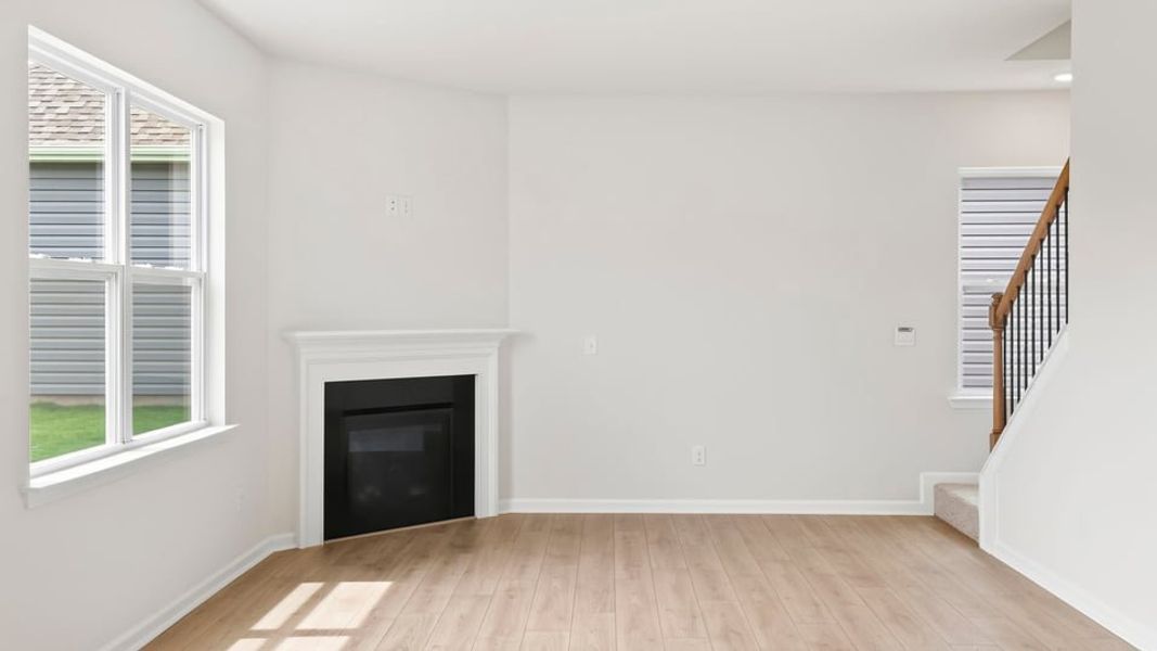 Spacious, unfurnished interior of a new home in Durbin Meadows Traditions, Fountain Inn (Image 23).