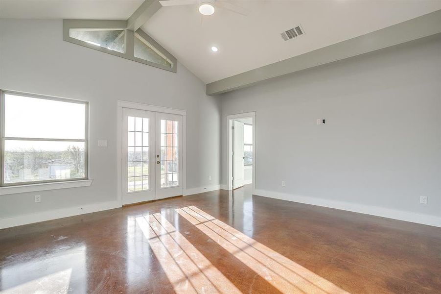 Spacious, unfurnished interior of a new home in , Azle (Image 16).