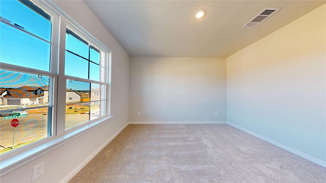 Spacious, unfurnished interior of a new home in Lexington Heights 50', Willis (Image 36).