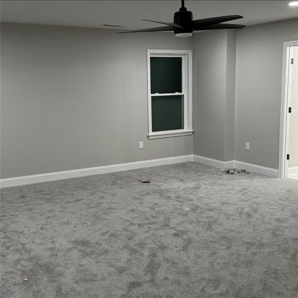 Spacious, unfurnished interior of a new home in , Atlanta (Image 7).