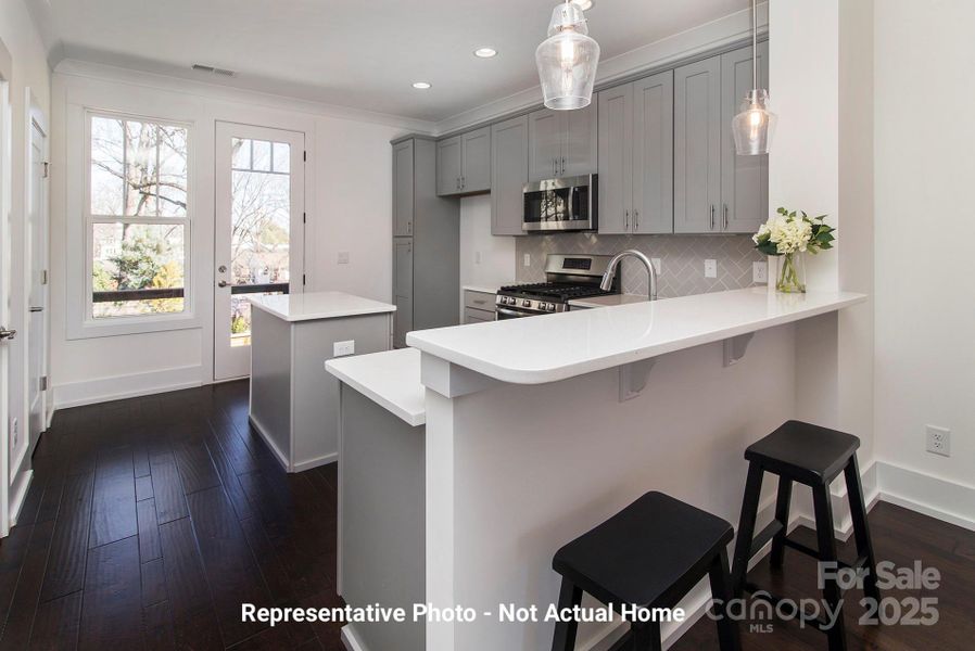 Kitchen-Cambridge Plan