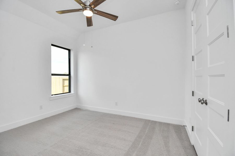 Spacious, unfurnished interior of a new home in Arabella on the Prairie: Signature Collection, Richmond (Image 24).