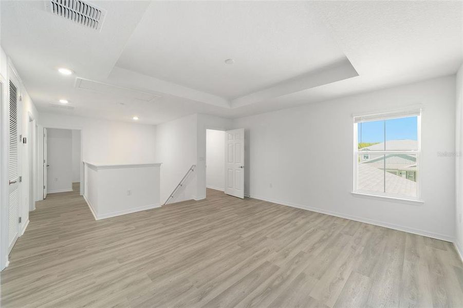 Spacious, unfurnished interior of a new home in Calesa Township, Ocala (Image 43).