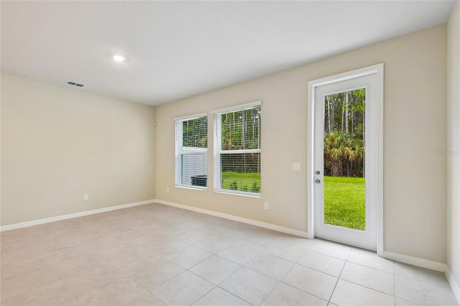 Spacious, unfurnished interior of a new home in Preserve at The Cays – The Harbor Series, Daytona Beach (Image 12). Spacious, unfurnished interior of a new home in Preserve at The Cays – The Harbor Series, Daytona Beach (Image 12).