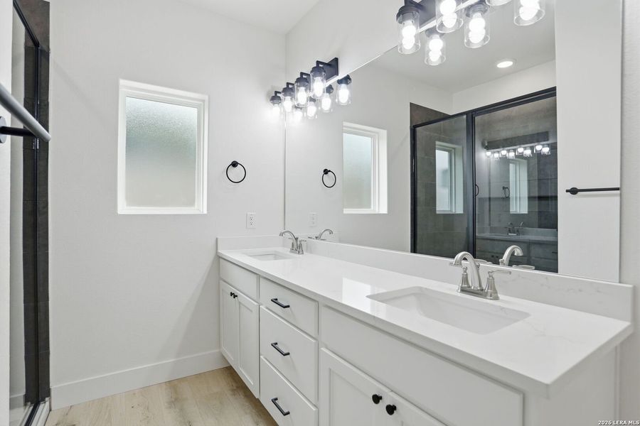 Image 10 of a home in .