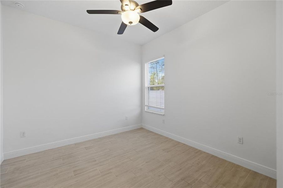 Spacious, unfurnished interior of a new home in , Ocala (Image 23).