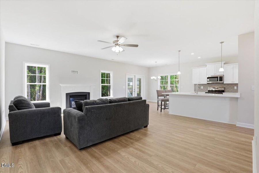 16-400 Creeks Edge Dr-16
