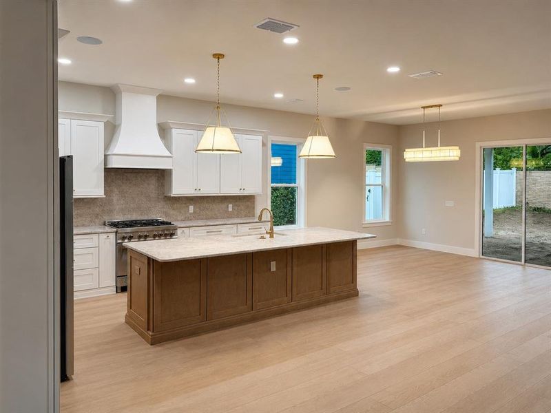 Furnished interior view inside a new home in , Ocala (Image 4).