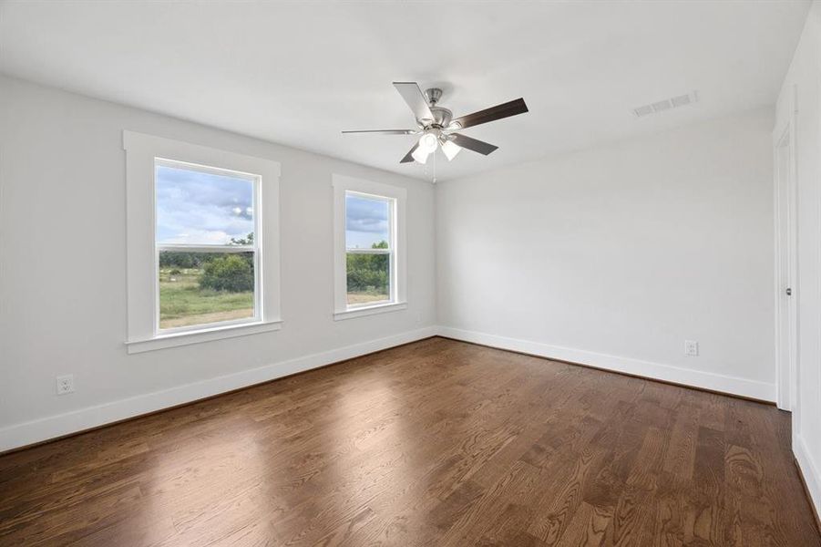 Spacious, unfurnished interior of a new home in , Wills Point (Image 19).