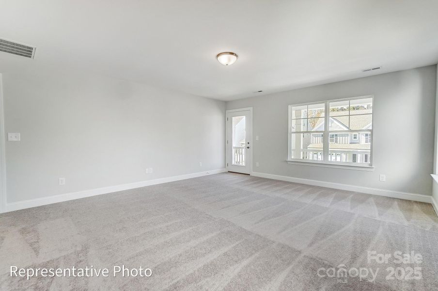 Spacious, unfurnished interior of a new home in Ashton Park, Monroe (Image 15).