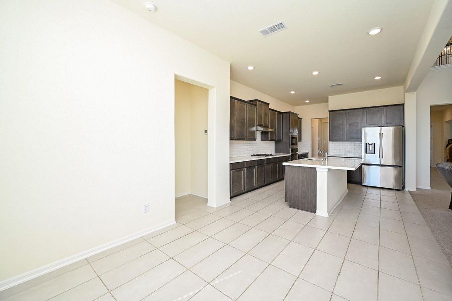 Furnished interior view inside a new home in StoneCreek Estates, Richmond (Image 39).