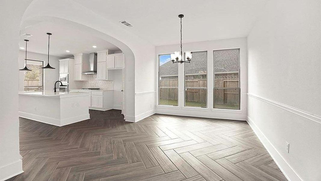 Spacious, unfurnished interior of a new home in The Trails, New Caney (Image 16).