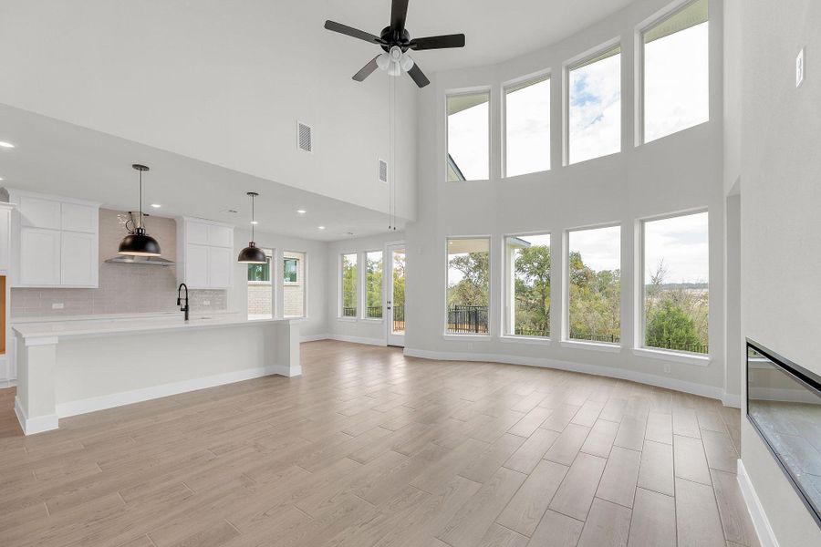 Spacious, unfurnished interior of a new home in Santa Rita Ranch, Liberty Hill (Image 22). Spacious, unfurnished interior of a new home in Santa Rita Ranch, Liberty Hill (Image 22).