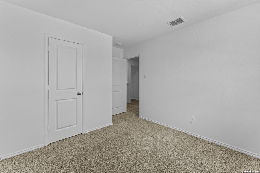 Spacious, unfurnished interior of a new home in Blue Ridge Ranch, San Antonio (Image 19). Spacious, unfurnished interior of a new home in Blue Ridge Ranch, San Antonio (Image 19).