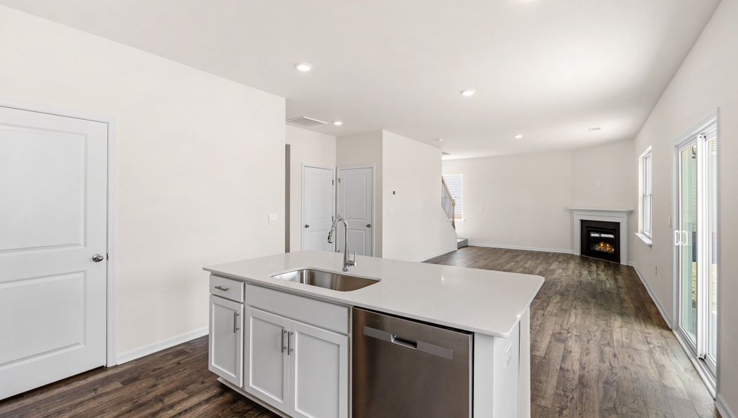 Furnished interior view inside a new home in Woodhaven, Spartanburg (Image 9).
