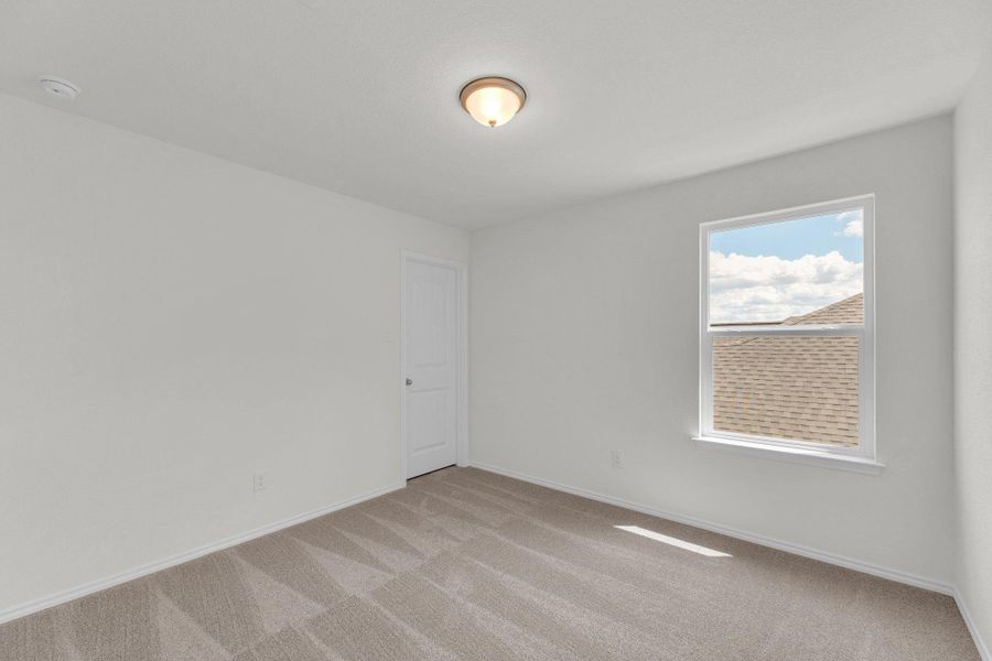 Spacious, unfurnished interior of a new home in Mustang Valley, Manor (Image 27).