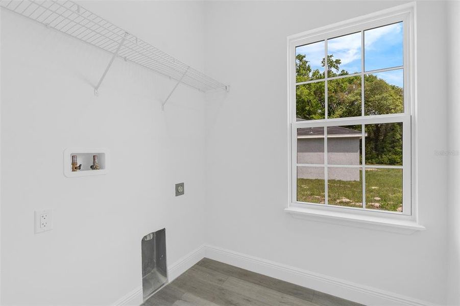 Spacious, unfurnished interior of a new home in , Ocala (Image 28).