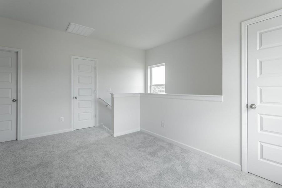 Spacious, unfurnished interior of a new home in Laurel Ridge, Rock Spring (Image 24).