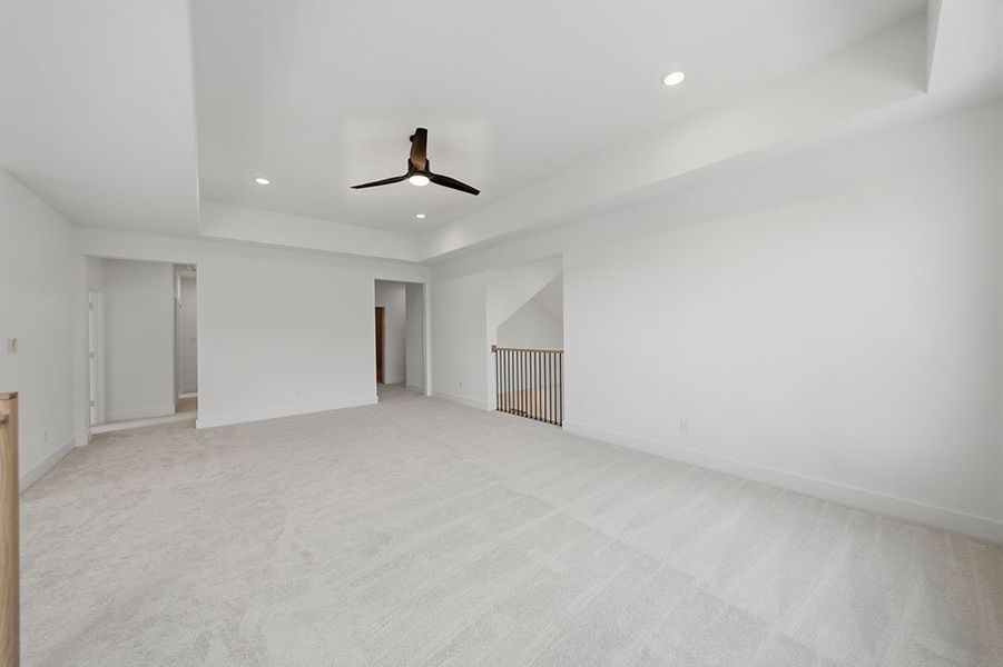 Spacious, unfurnished interior of a new home in Winding Creek, Rockwall (Image 37). Spacious, unfurnished interior of a new home in Winding Creek, Rockwall (Image 37).