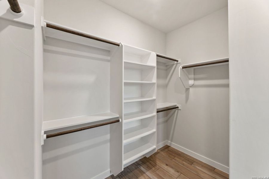 Spacious, unfurnished interior of a new home in Veranda Designer, San Antonio (Image 12).