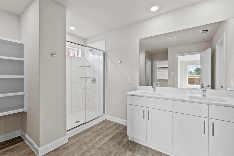 Furnished interior view inside a new home in Sandstone Estates, Granbury (Image 9).
