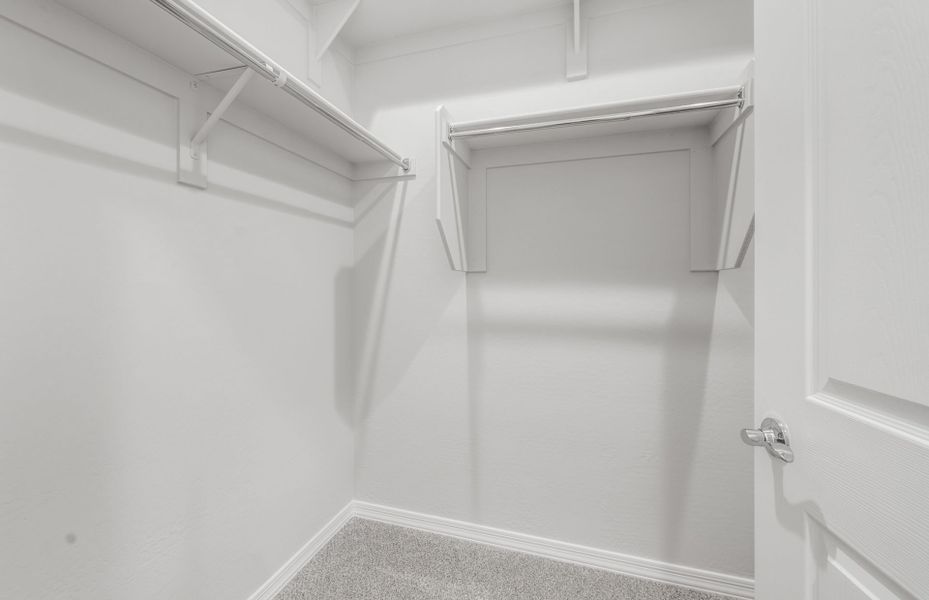 Spacious, unfurnished interior of a new home in Sun City Festival, Buckeye (Image 16). Spacious, unfurnished interior of a new home in Sun City Festival, Buckeye (Image 16).