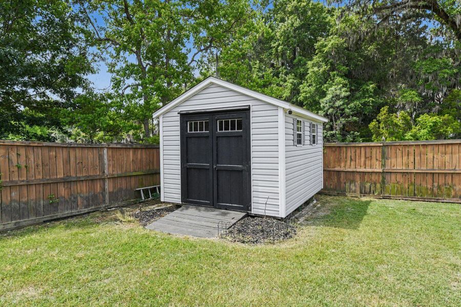 Exterior details and patio area of a home in , North Charleston (Image 30).