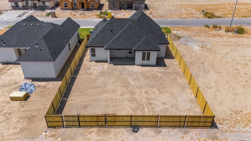 Image 33 of a home in .