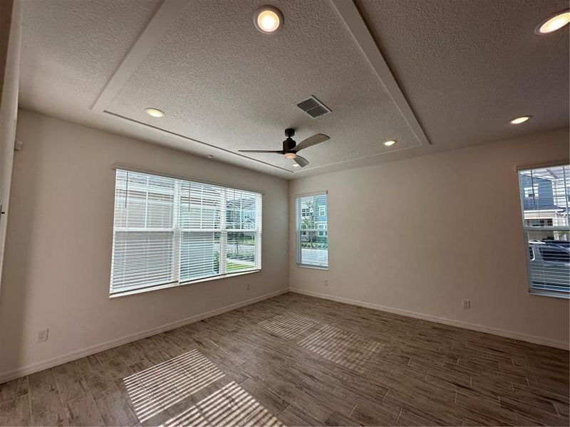 Spacious, unfurnished interior of a new home in , Winter Garden (Image 20). Spacious, unfurnished interior of a new home in , Winter Garden (Image 20).